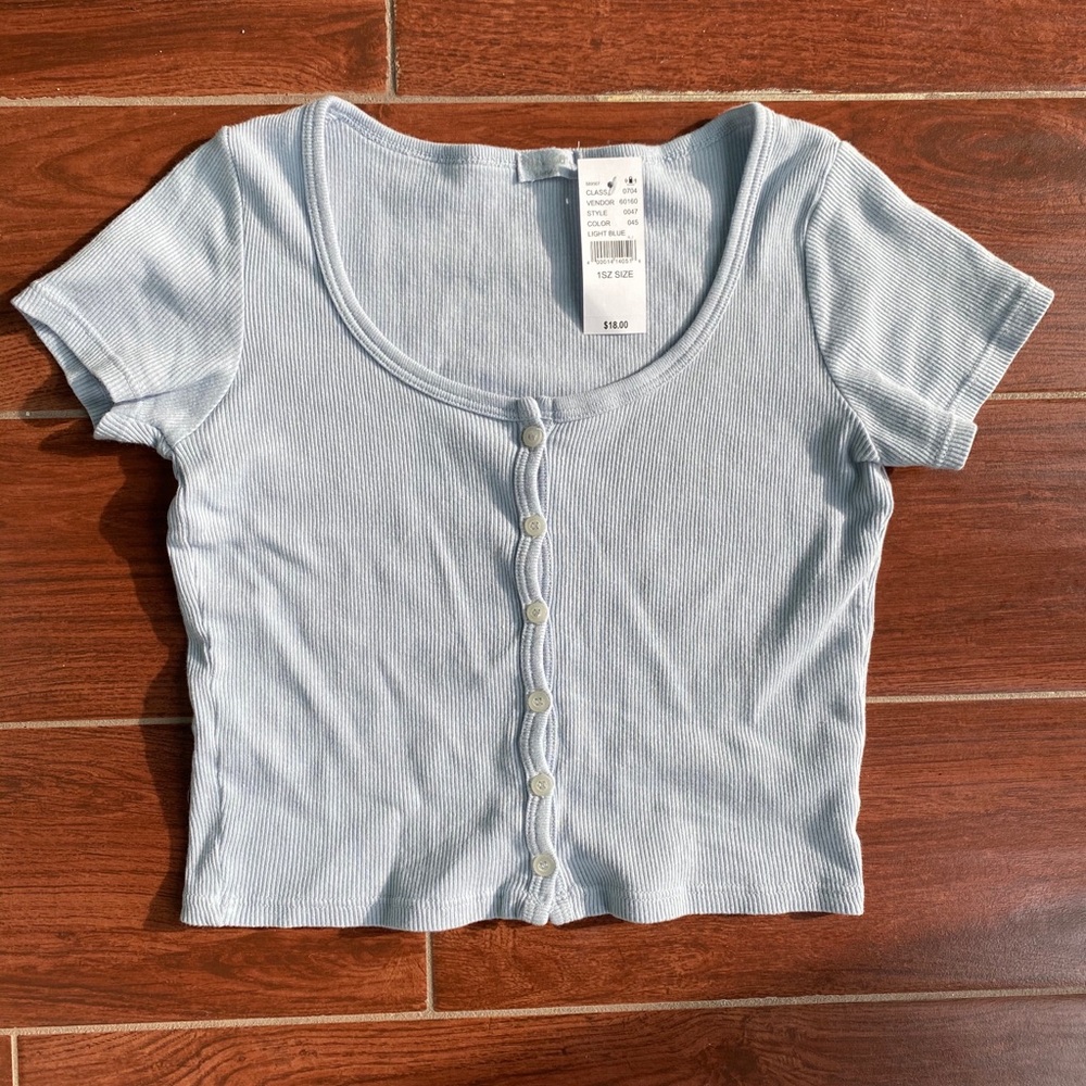 NWT Zelly top